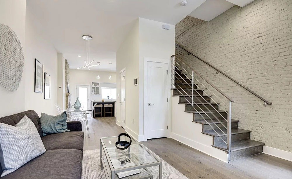 imgi_2_living-looking-through-back