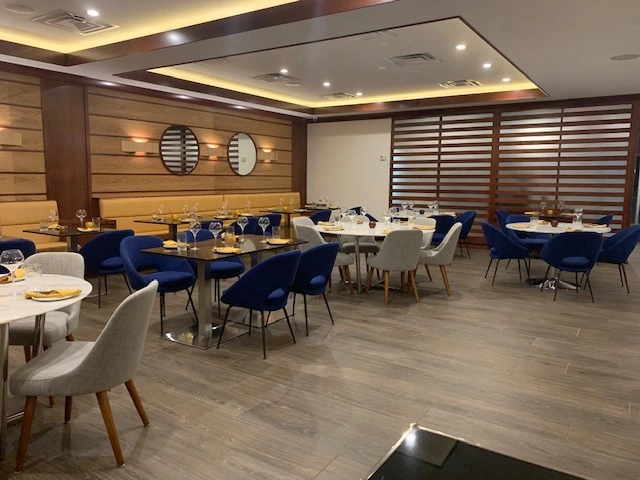 ZENOLA Restaurant (1)